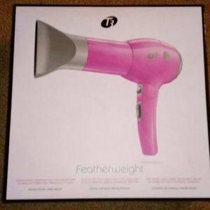 Pink T3 Featherweight Hair Dryer